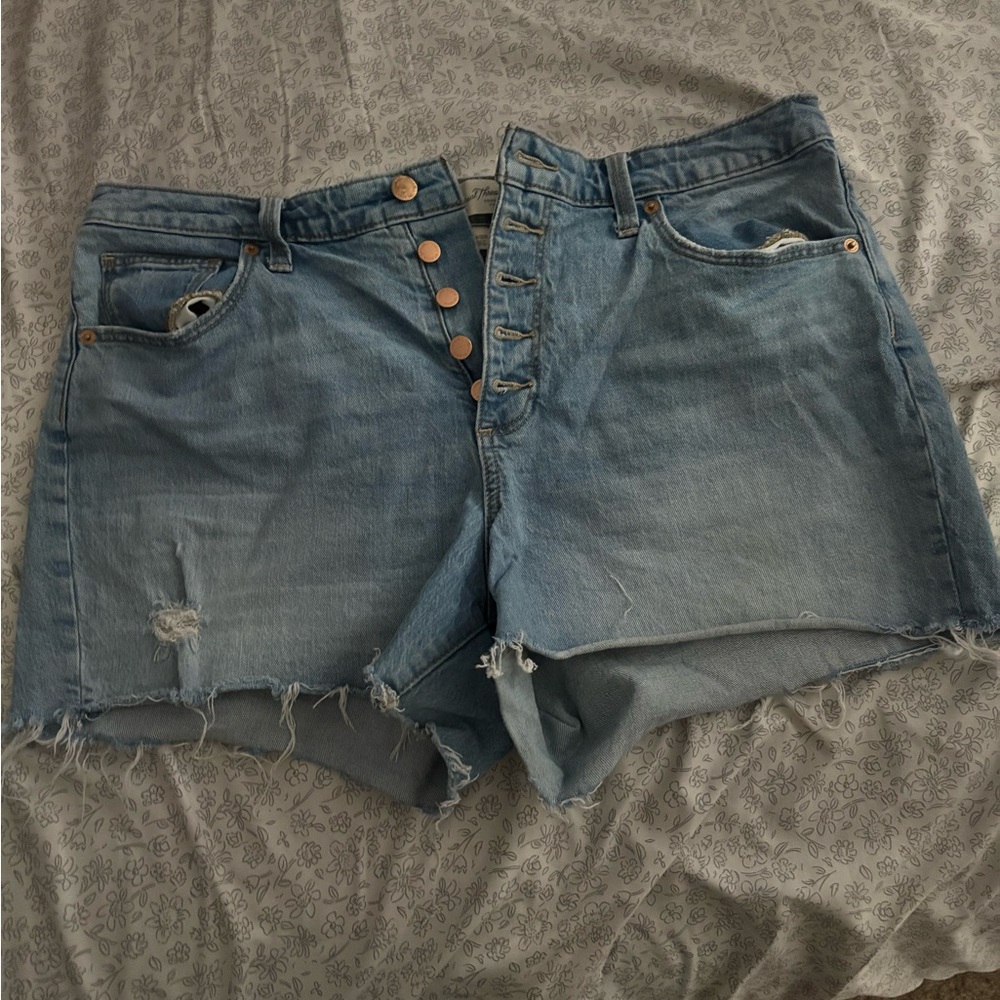Universal Thread Blue Jean Shorts with Frayed Hem and Distressed Details